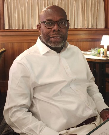 𝐊𝐑𝐎𝐔 𝐀𝐒𝐒𝐄́𝐌𝐈𝐀𝐍 𝐄𝐑𝐍𝐄𝐒𝐓 : Membre de Cabinet du Vice-Président chargé de l’Economie Internationale, de la Mondialisation et des Politiques d’Intégration