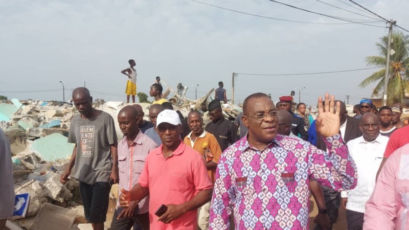 LE PREMIER MINISTRE PASCAL AFFI N’GUESSAN EXPRIME SA SOLIDARITE AUX POPULATIONS DEGUERPIES DU SOUS QUARTIER GESCO DE YOPOUGON